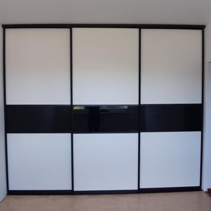 Sliding doors